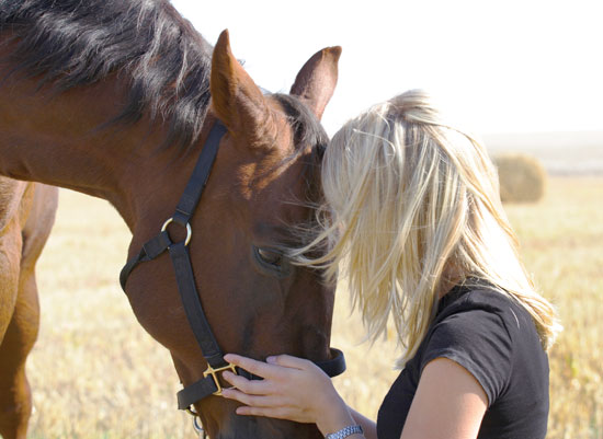 Girl-with-horse