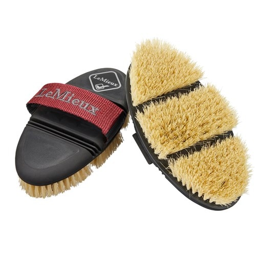 SmartPak Natural Bristle Stiff Brush